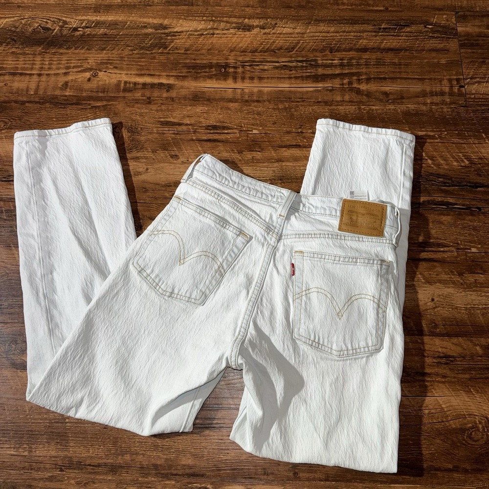 Levi's Light Blue Wash Button Fly Wedgie Straight Leg Jeans Women's Size 27